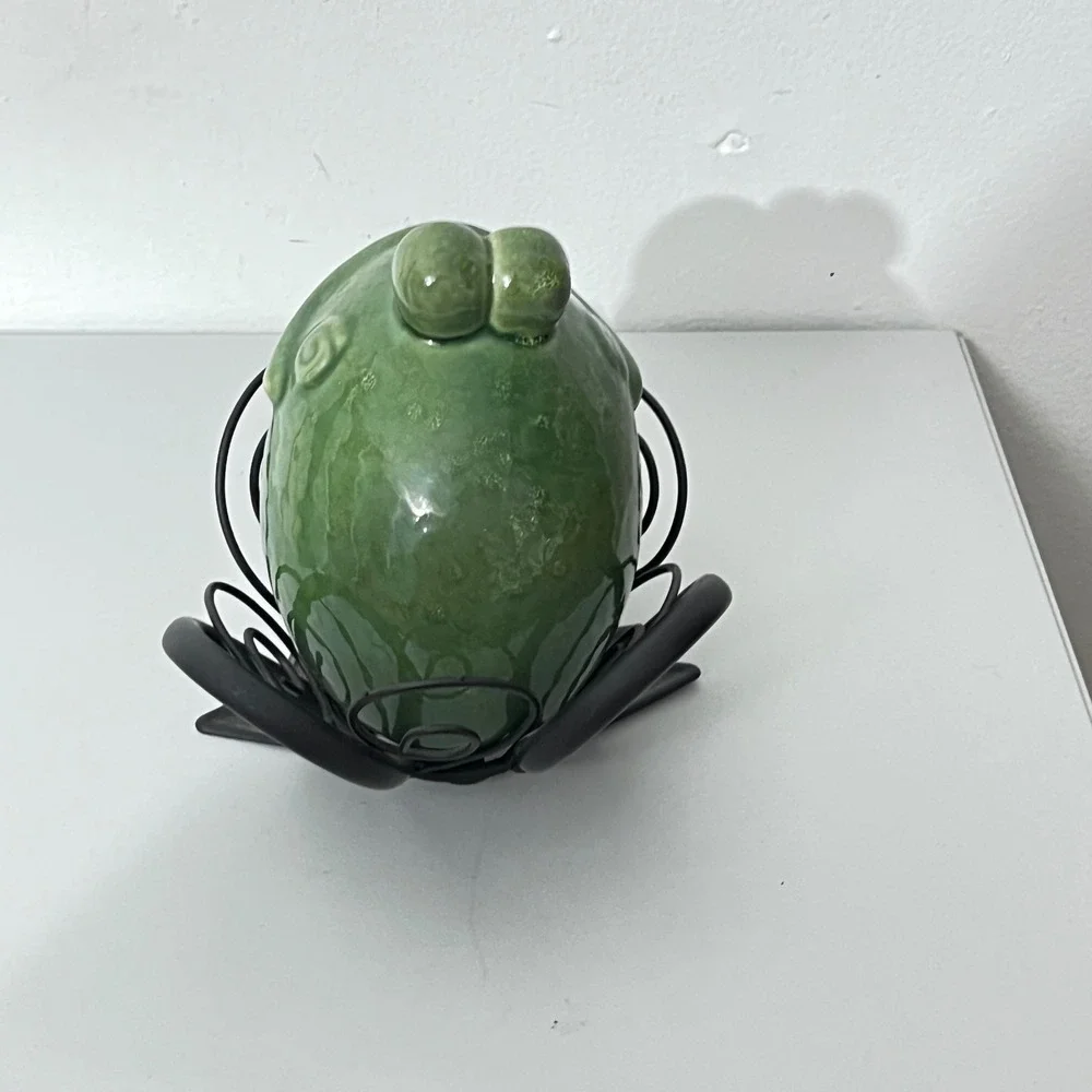 Unbranded Frog Figurine Home Decor OS Green Ceramic Metal Wire Frame Whimsical